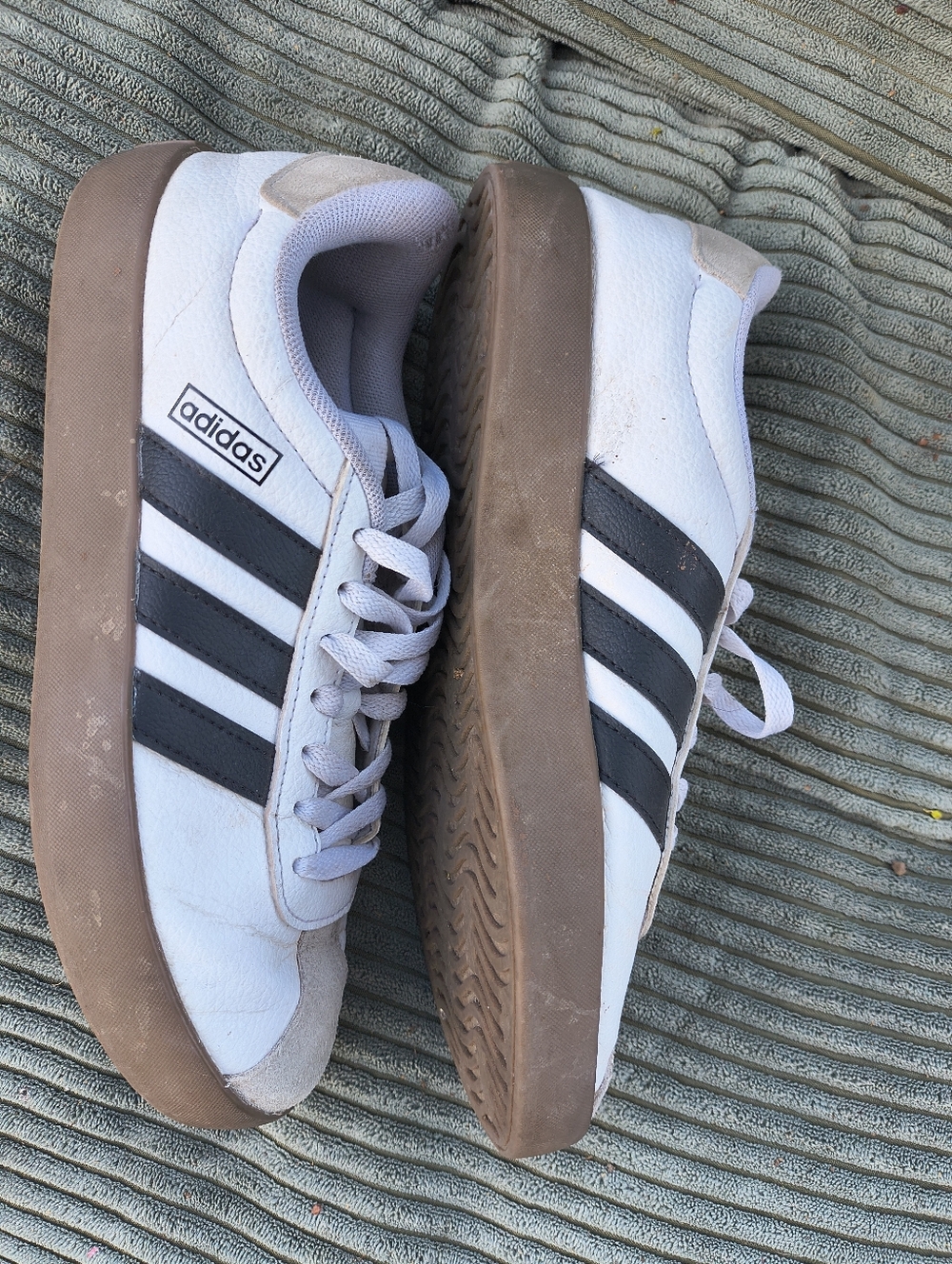 adidas White Sneakers with Black Stripes and Brown Gum Sole